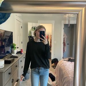 Super soft dark grey sweater! size small!